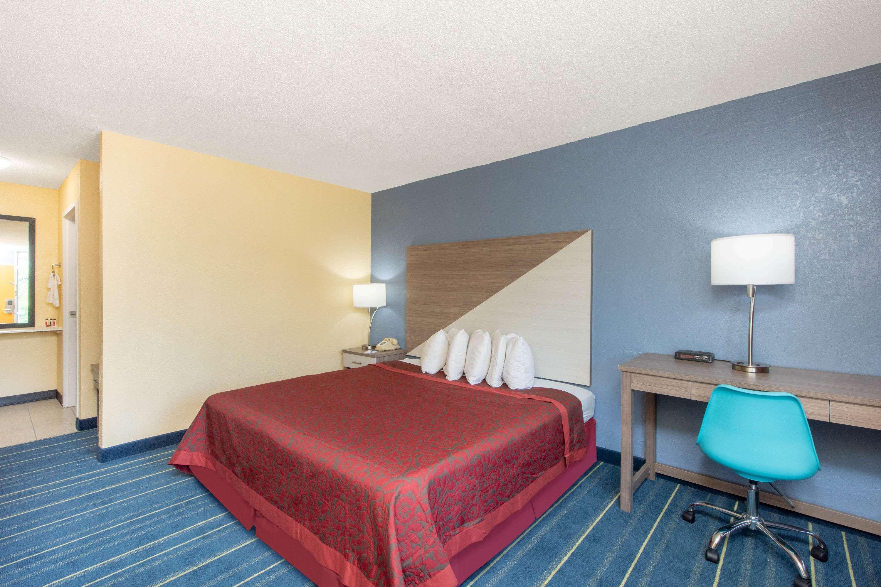 Days By Wyndham Salem, Il Salem